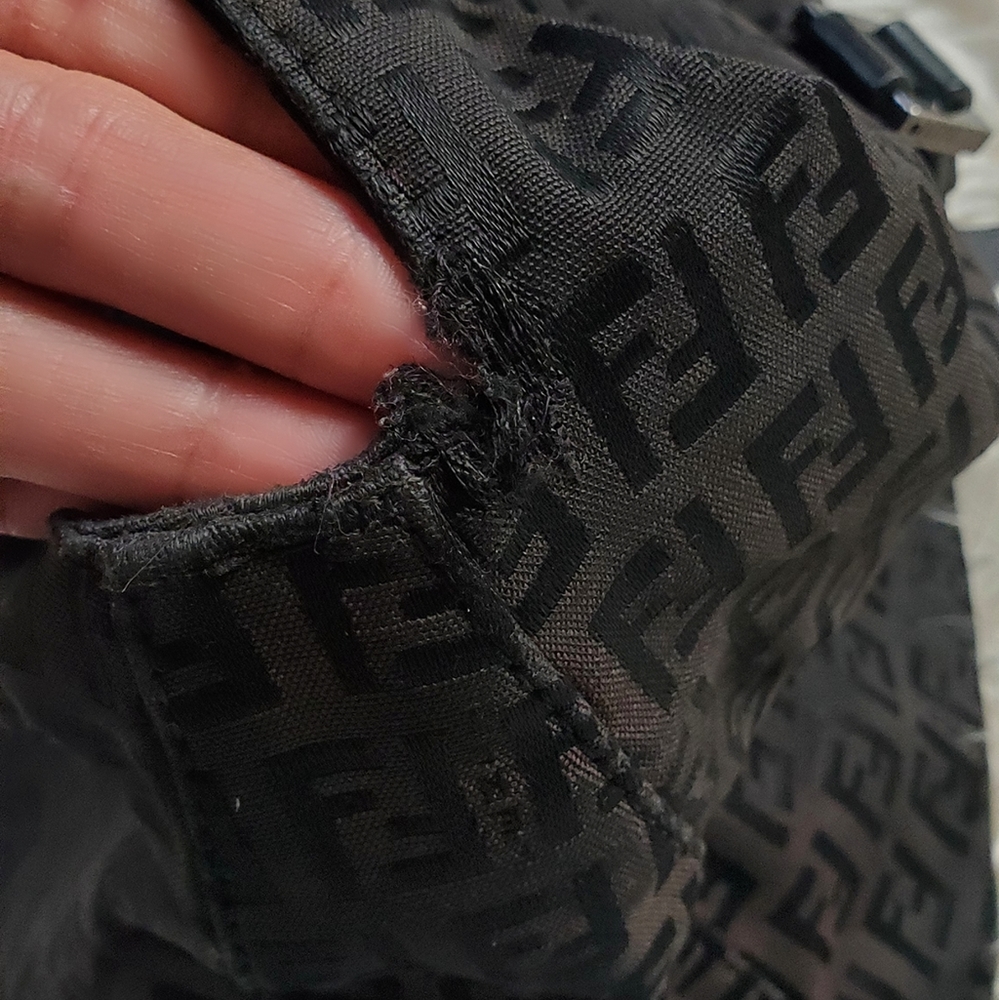 Handbag - Picture 4 of 11
